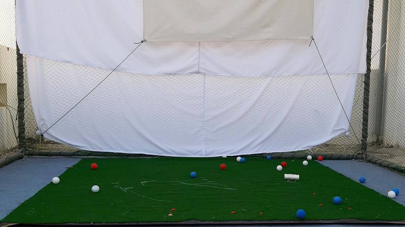 Golfer cần có bóng để đánh gôn tại nhà