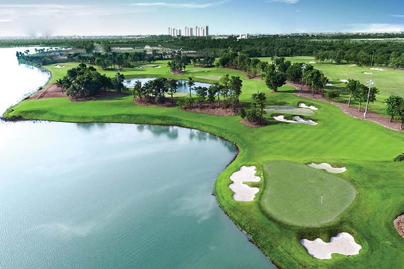 Sân Golf Ecopark là địa điểm chơi golf nổi tiếng được nhiều giolfer lựa chọn