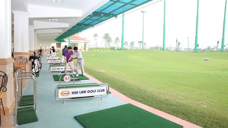 Chi phí thuê sân tập golf là một khoản tiền mà các golfer phải đầu tư