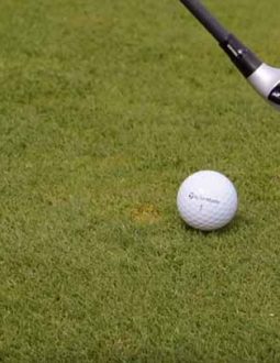 Gậy rescue thường được các golfer sử dụng thay thế cho gậy sắt dài