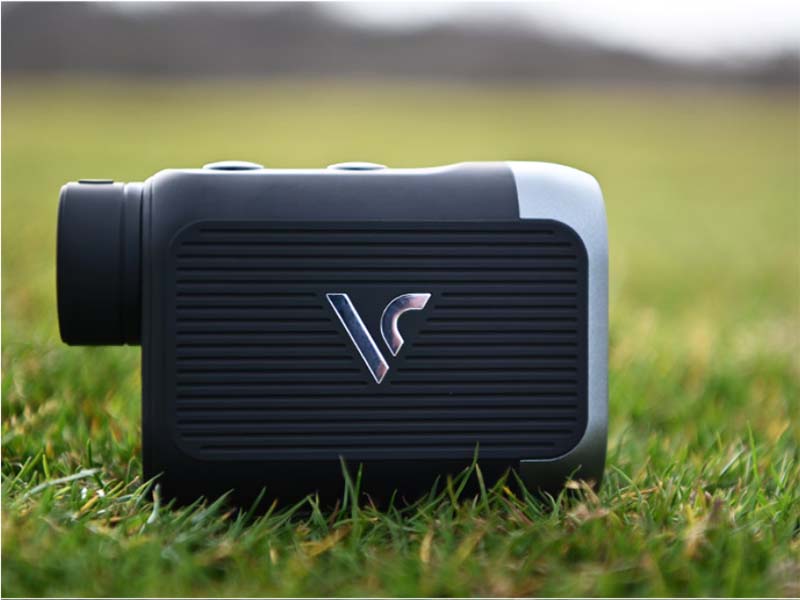 Máy đo khoảng cách laser GPS Voice Caddie L5 được đánh giá cao cả về hiệu suất lẫn độ bền