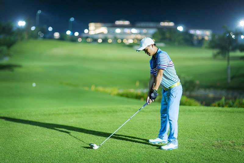 Chơi golf tốt cho xương khớp