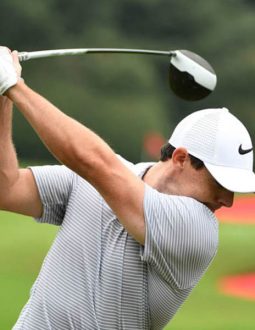 Gậy driver là cây gậy bắt buộc phải có của mọi golfer, dùng để thực hiện các cú swing