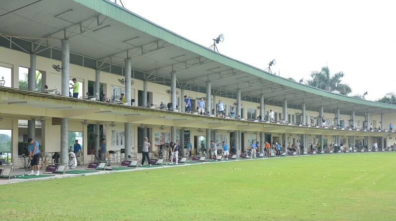 Sân tập golf Đảo Sen có quy mô 2 tầng