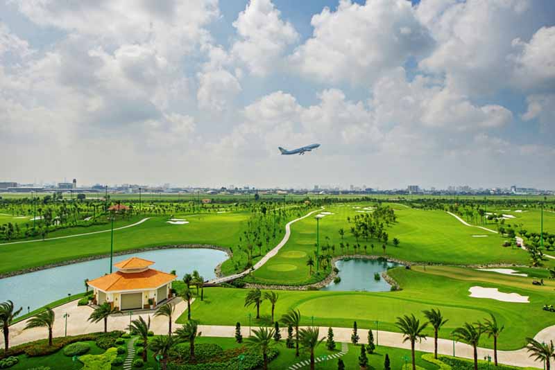 Khung cảnh tuyệt đẹp của sân golf Tân Sơn Nhất