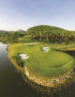 Sân Golf Tràng An Golf & Country Club Ninh Bình Cực Ấn Tượng