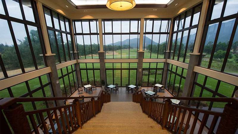 Hệ thống dịch vụ hiện đại, tiện nghi