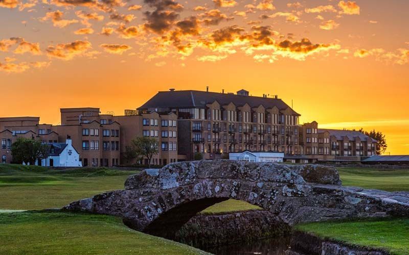 Sân golf St Andrews Old Course được xây dựng từ năm 1400