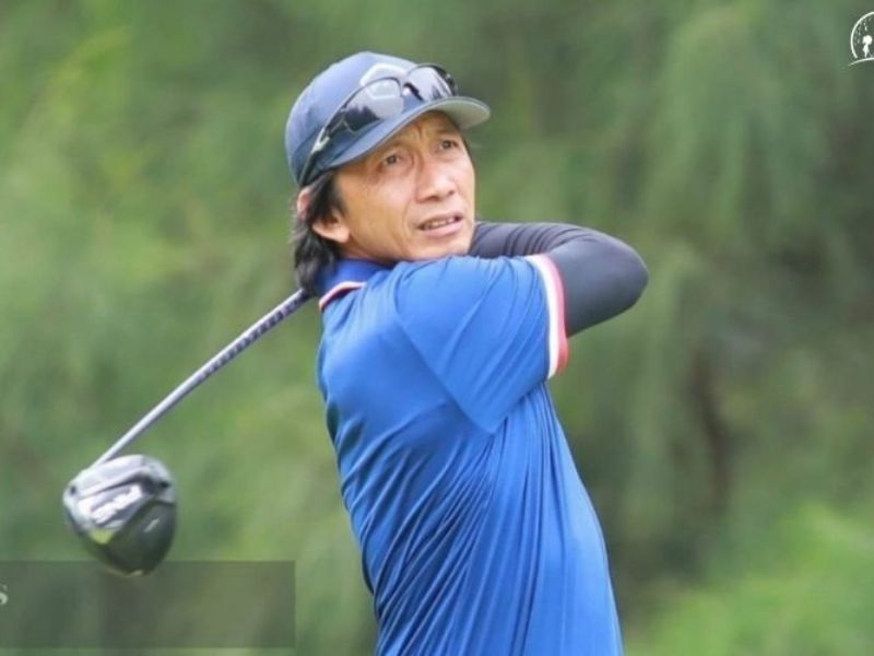 Golfer chú ý dừng gậy driver chuẩn nhất