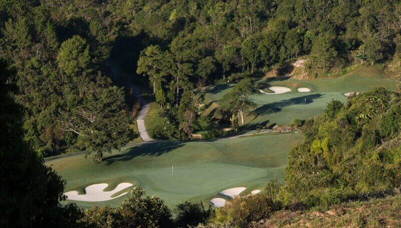 Hình ảnh của sân gôn Đà Ròn