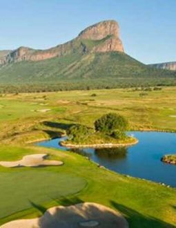 Sân golf Legend Golf & Safari Signature Course