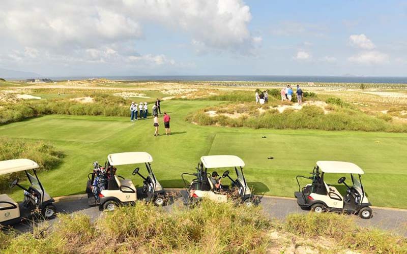 Chất lượng dịch vụ và tiện ích sân golf