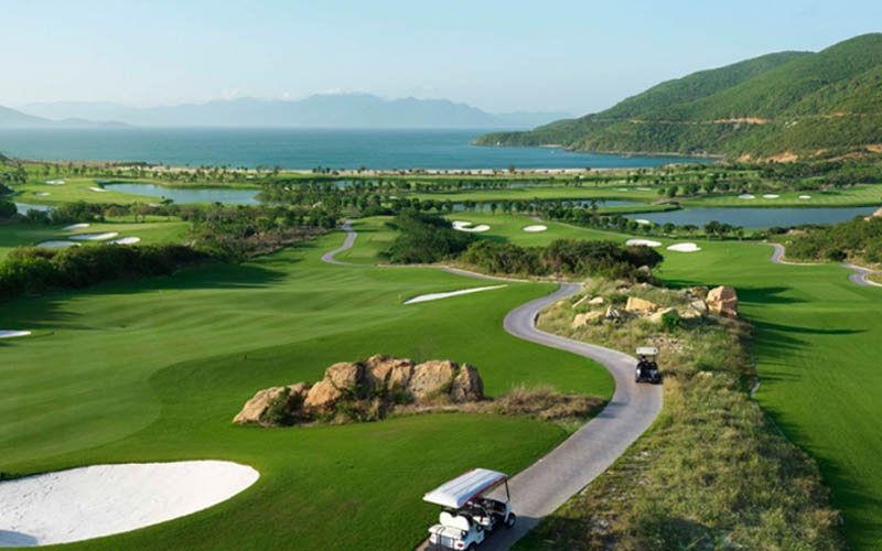 Hệ thống dịch vụ tiện ích tại sân golf