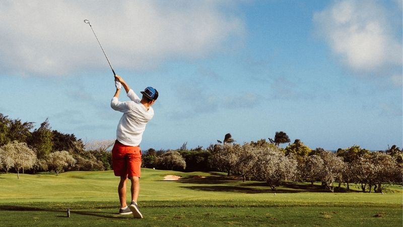 Thông tin chi tiết về cấu tạo đặc điểm của sân golf 18 lỗ