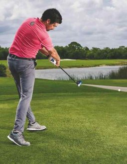 Tốc độ đầu gậy là một trong những yếu tố giúp cho cú đánh của người chơi trở nên hoàn hảo