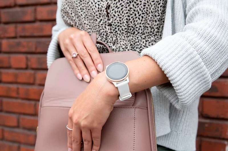 Để nhận thông báo cuộc gọi cần kết nối đồng hồ Garmin với smartphone