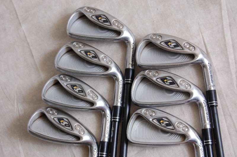 Người chơi sẽ gia tăng cơ hội trải nghiệm nhiều loại gậy khác nhau khi chọn gậy đã qua sử dụng