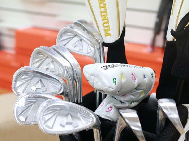 Shaft gậy ổn định giúp golfer dễ đánh bóng