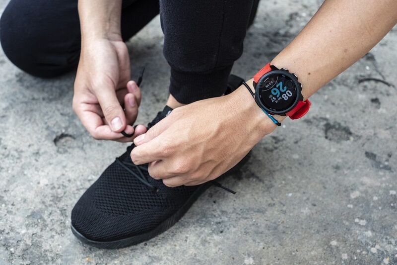 Đồng hồ Garmin cho nam có khả năng định vị GPS chính xác