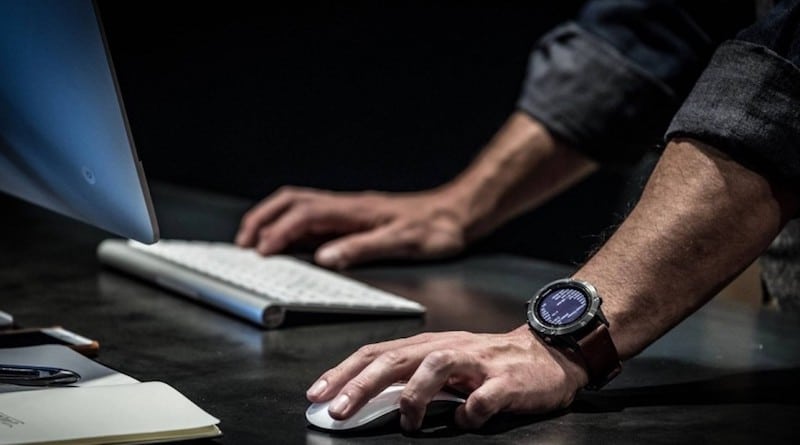 Đồng hồ Garmin giúp bạn luôn được "kết nối" dù ở bất cứ đâu