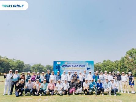 Techgolf tài trợ giải golf của Làng Văn Hóa