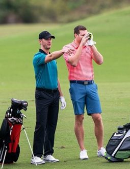 Máy đo khoảng cách giúp golfer chủ động và ít phụ thuộc vào Caddy
