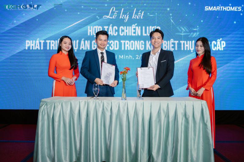 Đại diện Techgolf và Smarthomes ký kết hợp tác