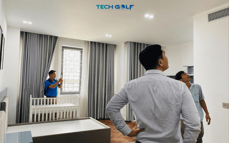 Đội ngũ Techgolf khảo sát phòng golf tại Long An