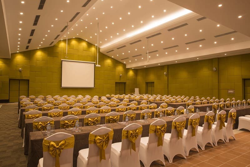 Tại đây có phòng hội nghị rộng rãi, sang trọng
