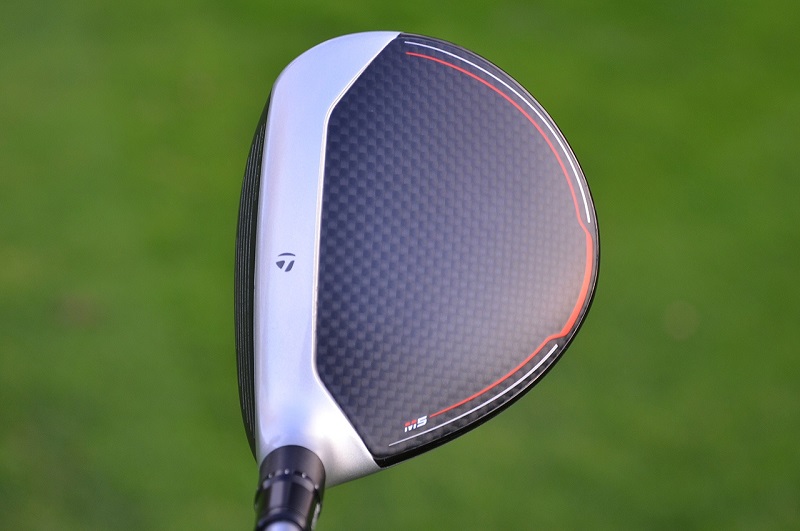 Fairway TaylorMade M5 giúp golfer tạo ra cú đánh căng và mạnh