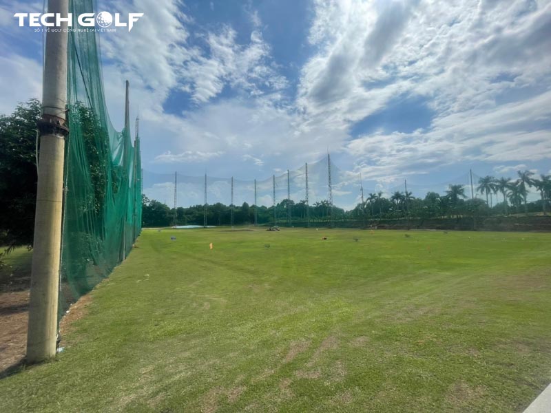 Thời tiết ở sân golf Mirari mát mẻ vào buổi sáng và buổi chiều