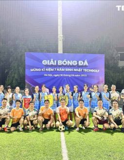 Đội hình miền Bắc tham dự giải bóng đá mừng sinh nhật Techgolf 7 tuổi
