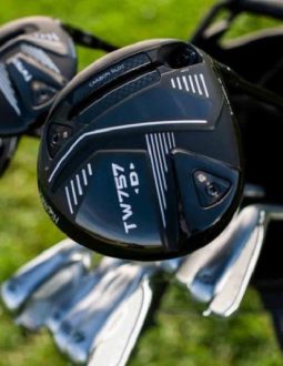 Driver Honma TW757 giúp kiểm soát cú đánh bóng dễ dàng