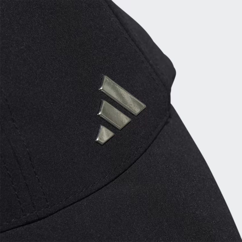 Từng đường kim, mũi chỉ của sản phẩm được may rất chắc chắn