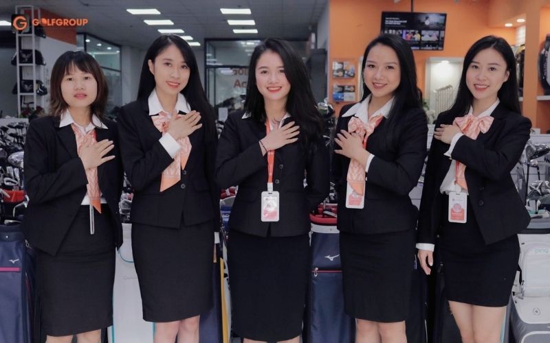 Đội ngũ tư vấn viên của GolfGroup luôn tận tâm với khách hàng