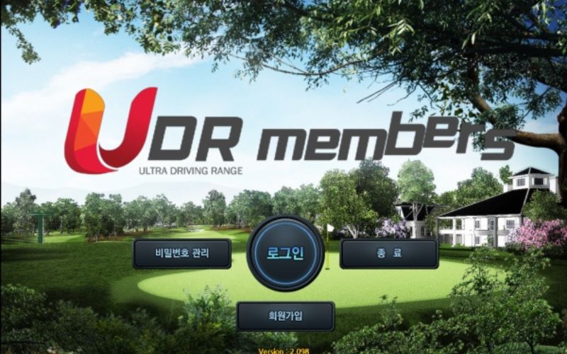 Phần mềm bao gồm 18 hố cùng với hơn 200 sân golf nổi tiếng trên thế giới