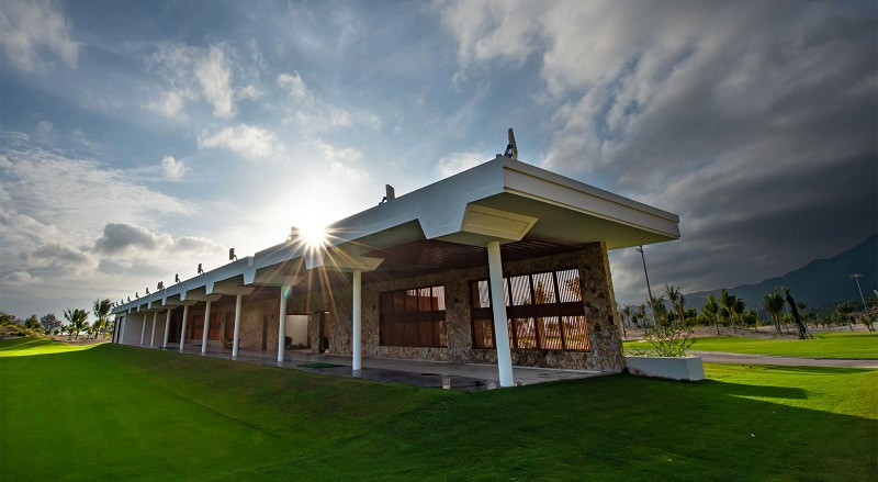 Nara Bình Tiên Golf Club có sân tập golf chuyên nghiệp, đáp ứng nhu cầu của golfer