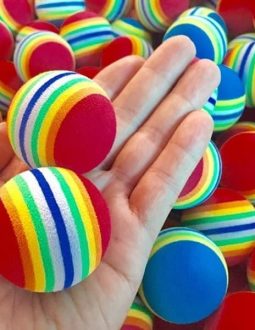 Bóng xốp tập golf phù hợp với những golfer tập luyện tại nhà