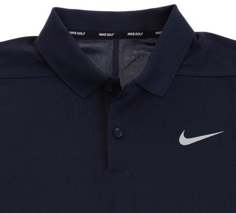 Sản phẩm có màu trơn basic dễ phối đồ