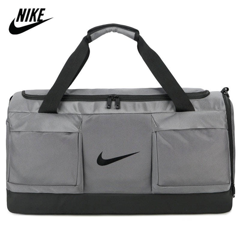 Các mẫu túi xách của hãng đều sở hữu tính năng nổi bật