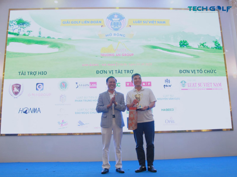 Các golfer đạt giải Ba của mùa giải