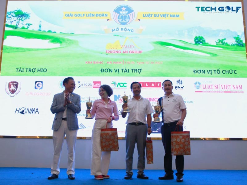 Chúc mừng các golfer đạt giải Ba