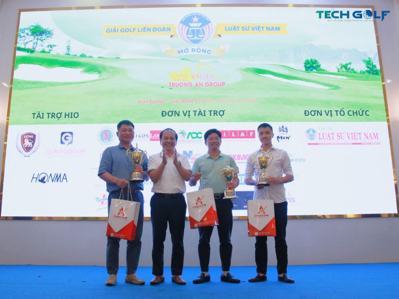 Các golfer đạt giải Nhì của mùa giải