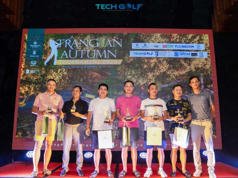 Chúc mừng các golfer đạt giải kỹ thuật trong giải đấu