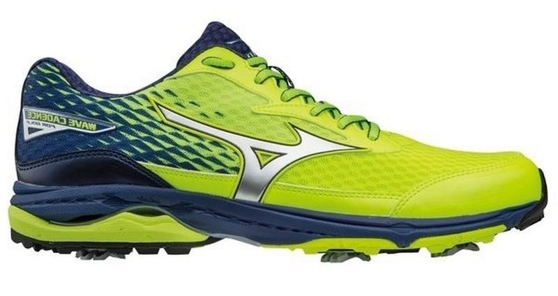 Giày đánh golf nam Wave Cadence của hãng Mizuno được làm từ chất liệu cao cấp