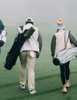 Trên thị trường hiện nay có rất nhiều thương hiệu sản xuất quần áo golf mùa đông