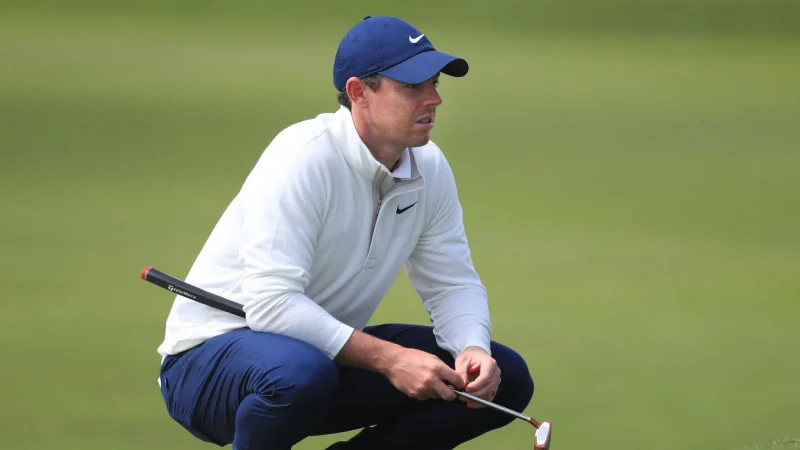 Mỗi năm hãng Nike luôn cho ra mẫu quần áo chơi golf vào mùa đông chất lượng