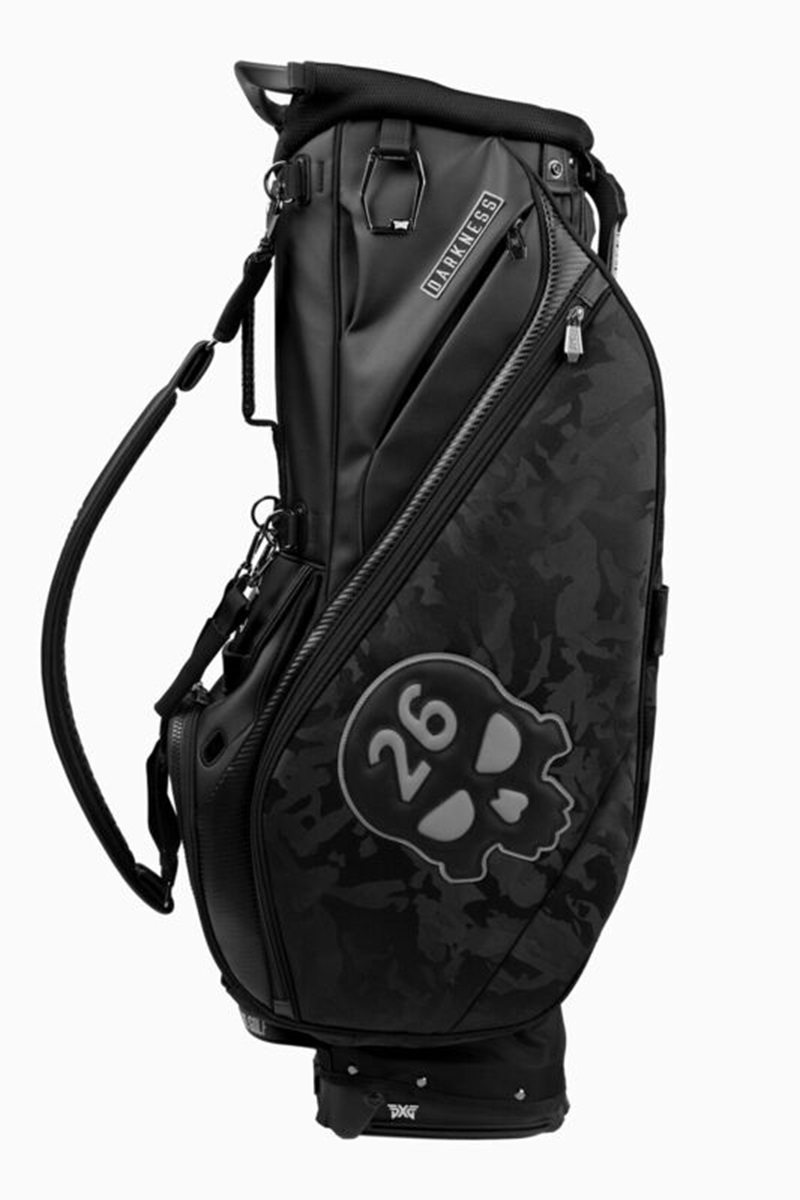 Sản phẩm được làm từ chất liệu polyurethane/nilon siêu bền