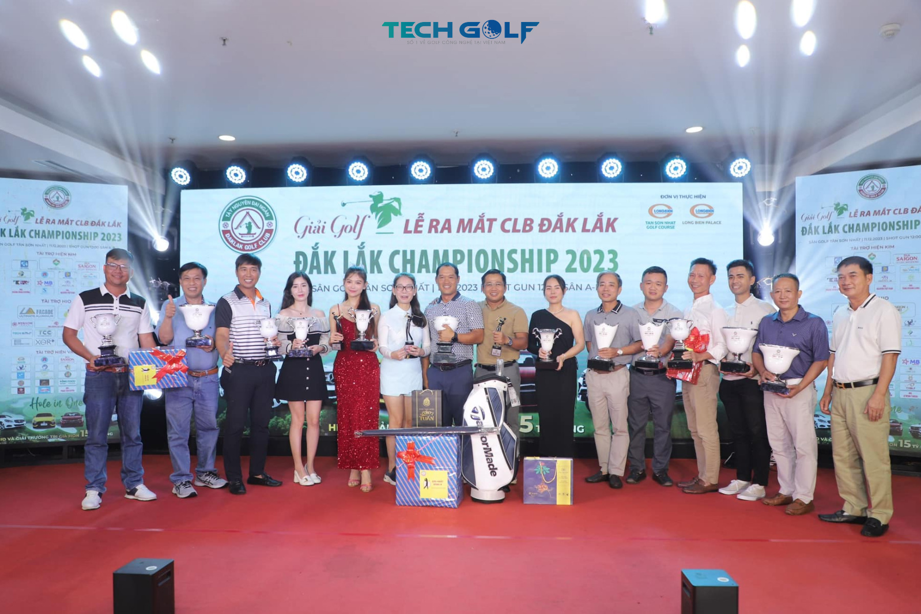 Chúc mừng các golfer xuất sắc giành danh hiệu của giải đấu
