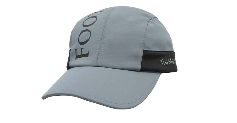 Sản phẩm được thiết kế dạng mũ lưỡi trai với sự vừa vặn với phần đầu của golfer